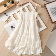 法式一字领白色薄纱短吊带，连衣裙女夏小个子气质，叠层荷叶边短裙子