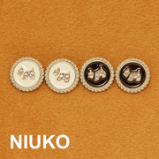 NIUKO 精致黑白金色金属西装大衣女装纽扣子高档小狗水钻时尚辅料