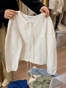 白色长袖衬衫女小个子，2024春季女装风琴，褶圆领绑带单排扣衬衣