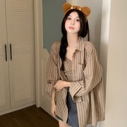 韩版辣妹条纹时尚套装，女秋季小众修身抹胸背心宽松长袖衬衫两件套