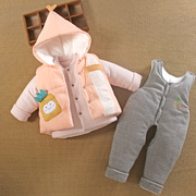 一1岁女宝宝秋冬装，加厚棉服袄背带裤男宝款0婴儿，棉衣服三件套装季