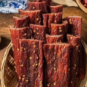 重庆贵州特产手撕干巴肉云南香格里拉牦牛肉干大理风干猪肉零食