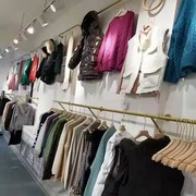 服装展示架壁挂式上墙挂衣架，多层挂衣杆，墙上固定晾衣架家用侧挂架