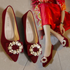 红色婚鞋女2023年新娘鞋秀禾婚纱，两穿平底鞋尖头，软底孕妇单鞋