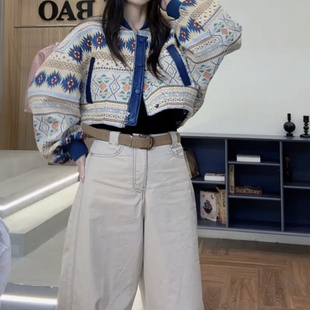 欧港妮2025春季新款真皮皮衣女短款圆领绵羊皮拼印花布夹克外套潮