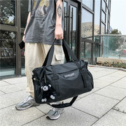 大容量旅行包男潮牌手提行李包斜挎包短途出差旅行袋子，运动健身包