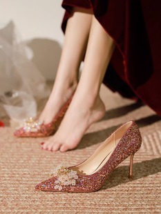 百逸秀禾服婚鞋女优雅高级感法式细跟中式新娘鞋红色高跟鞋