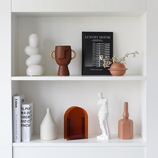 现代样板间书房家居饰品，高级感莫兰迪，创意摆件工艺品陶瓷花瓶摆设