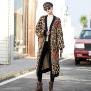 2023秋季时尚针织毛衣韩版豹纹加厚长款外套个性洋气大码披肩