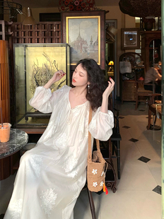 酒午法式温柔风2024女春新天丝，绣花长裙高级感白色长袖仙仙连衣裙