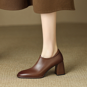 复古深口单鞋女2023春秋方头，粗跟及踝裸靴，真皮高跟棕色小皮鞋