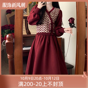 新中式假两件盘扣V领针织拼接连衣裙秋冬大码复古红色灯芯绒长裙