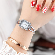 韩版时尚手表 女款品牌手表女士 时装表复古钢带学生电子手链表