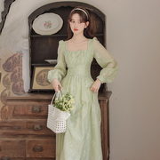 法式绿色重工刺绣碎花裙，长袖连衣裙薄荷，绿长裙春秋穿搭裙子