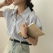 韩国chic夏季法式减龄设计感小众，单排扣翻领短袖竖条纹衬衫上衣女
