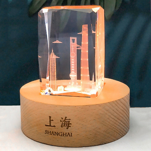 上海东方明珠创意礼物水晶内雕，摆件纪念品送老外高档年会商务