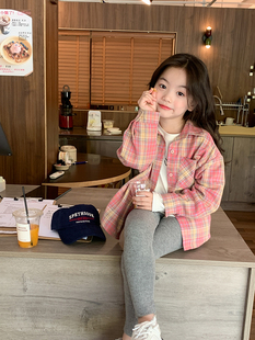 儿童洋气粉色格子衬衫，2024春秋女童，韩版长袖衬衣宝宝秋装上衣