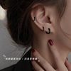 s925纯银黑色耳扣女耳圈耳环2023年小众设计耳钉，耳骨钉耳骨环