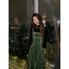 邓六六(邓六六)气质名媛，吊带裙套装女冬高级感法式复古显白绿色丝绒连衣裙