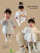 婴儿蕾丝刺绣娃娃领长袖连衣裙春季2024女宝宝碎花外套两件套
