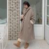 韩国特大码女装胖mm冬装，时尚牛角扣保暖羊羔绒里长款外套1109