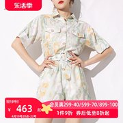 AUI时尚气质印花工装连衣裤女2024年夏季休闲收腰短款连体衣