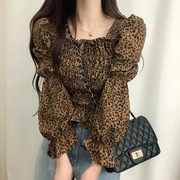 韩国chic秋季复古气质方领泡泡，袖上衣褶皱，感时髦豹纹减龄长袖衬衫