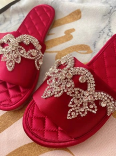 绸缎高级感红色拖鞋结婚一对一字拖鞋水晶钻，bingbing闪拍照婚鞋