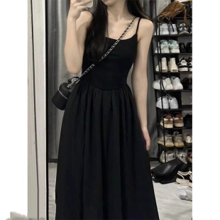 赫本风黑色连衣裙女夏季法式抹胸吊带微胖显瘦气质穿搭长裙子