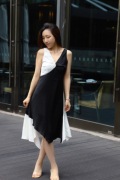BFF撞色黑白拼接背心连衣裙子女中长裙显瘦夏季设计感不规则