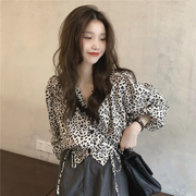 实价法式V领复古豹纹雪纺衬衫韩版设计感系带衬衣短款上衣