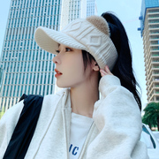 韩版扎马尾空顶帽子女秋冬季保暖休闲针织鸭舌帽，显脸小毛线棒球帽
