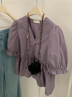 chao级!暗紫色v领甜美泡泡袖衬衫，轻熟风气质设计感上衣女