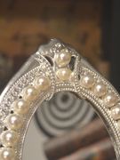 欧式单面镜银色西洋梳妆镜子台式珍珠化妆椭圆镜面创意情人节礼物