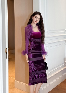 2023秋冬女装时尚洋气毛毛领拼接假两件修身紫色连衣裙40201
