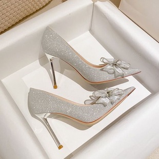 法式水晶鞋2023春秋银色婚鞋水钻蝴蝶结尖头高跟鞋，女细跟单鞋