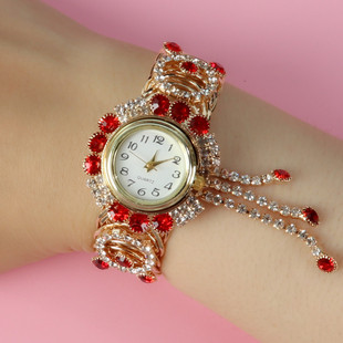 女士金色手镯手表复古百搭水钻，手链表韩版潮流，女手表石英腕表