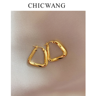 法式江疏影同款金色三角形耳环高级感气质小众简约镀18k金色欧美