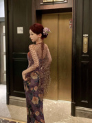 新中式复古挂脖吊带连衣裙女碎花，裙收腰气质高级感紫色长裙网披肩