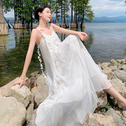 晨袍新娘高级感白色珍珠蝴蝶蕾丝仙女裙小众轻婚纱礼服吊带连衣裙