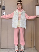女童套装秋冬装2023儿童时髦加绒加厚冬季大童马甲卫衣三件套