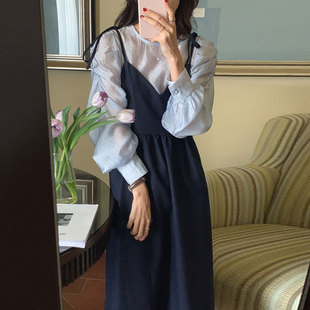 韩国chic秋季法式复古圆领撞色波点拼接吊带，假两件泡泡袖连衣裙女