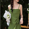2024女夏法式吊带裙淑女风纯色气质连衣裙修身显瘦性感绿色
