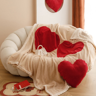 办公室午睡抱枕毯子二合一抱枕被子，加厚婚庆抱枕，沙发客厅冬季毛毯