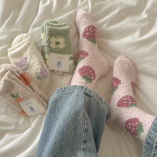 坚果妈咪可爱卡通珊瑚绒袜子女冬季款加绒加厚保暖居家睡眠袜冬天
