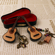 刻字定制木质吉他小提琴钥匙扣，包包挂件情侣，男女创意迷你装饰礼物