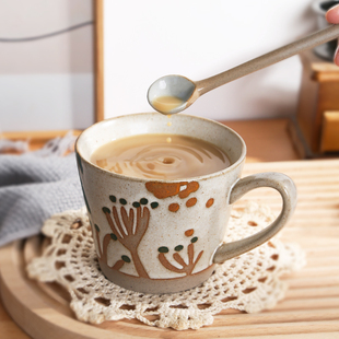 原创日式复古蝴蝶花朵陶瓷马克杯，女手绘水杯，高颜值咖啡杯带勺子