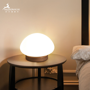 卧室书房胡桃木台灯新中式复古创意个性实木圆形led装饰床头灯具