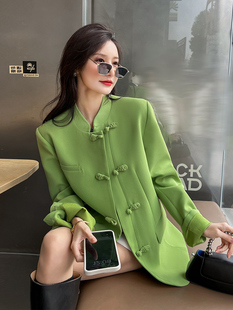 一线大牌外贸撤柜新中式国风女装，绿色西装外套，女名媛气质盘扣上衣