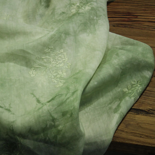 瓦娜家原创设计炒色苎麻，绣花浅绿大牌超仙气，连衣裙袍衫子服装布料